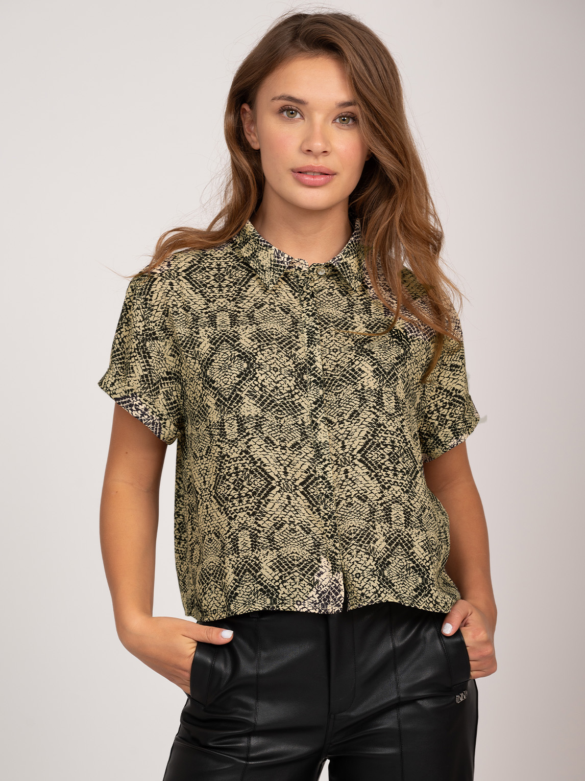 Blouse met slangenprint