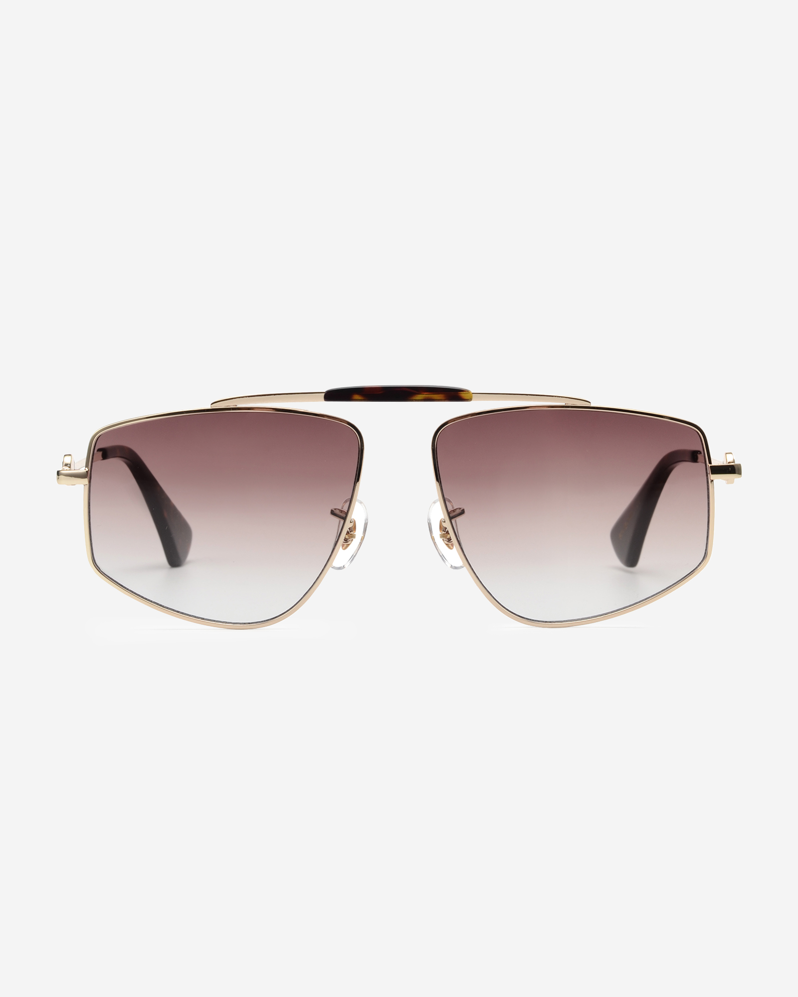 Squared sunglasses with steel frame