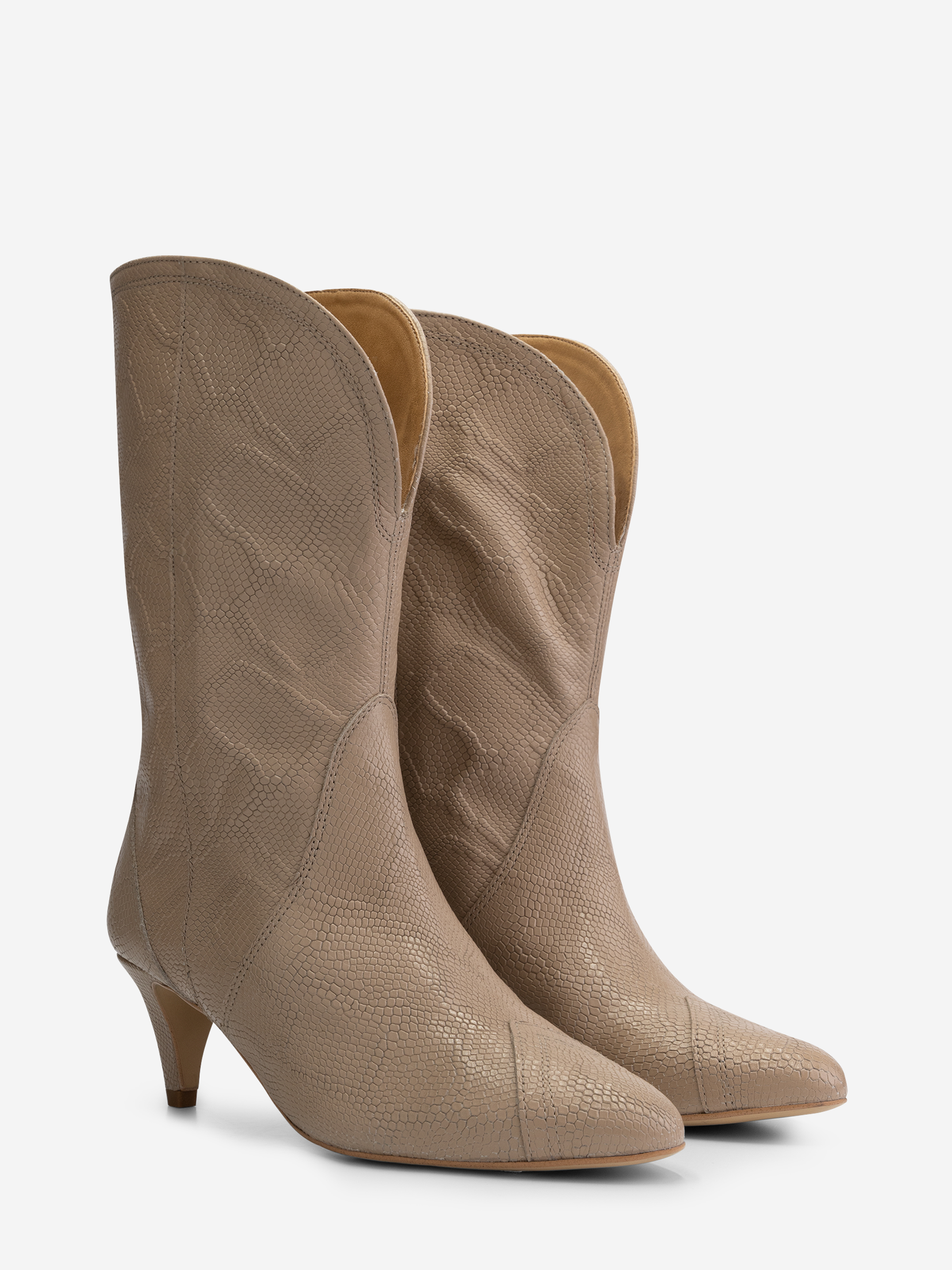 Leather boots with midi heel