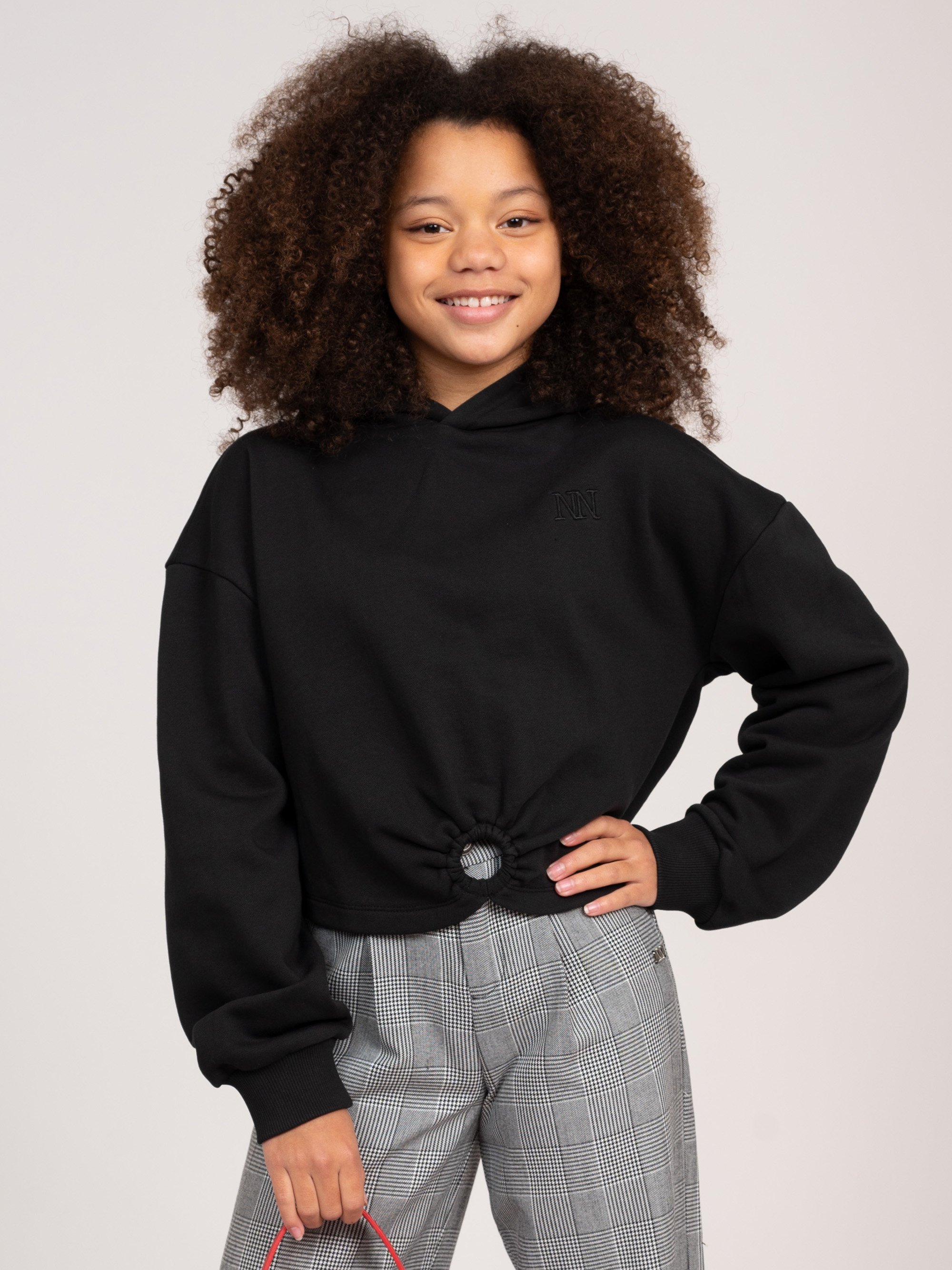 Cropped hoodie met ring