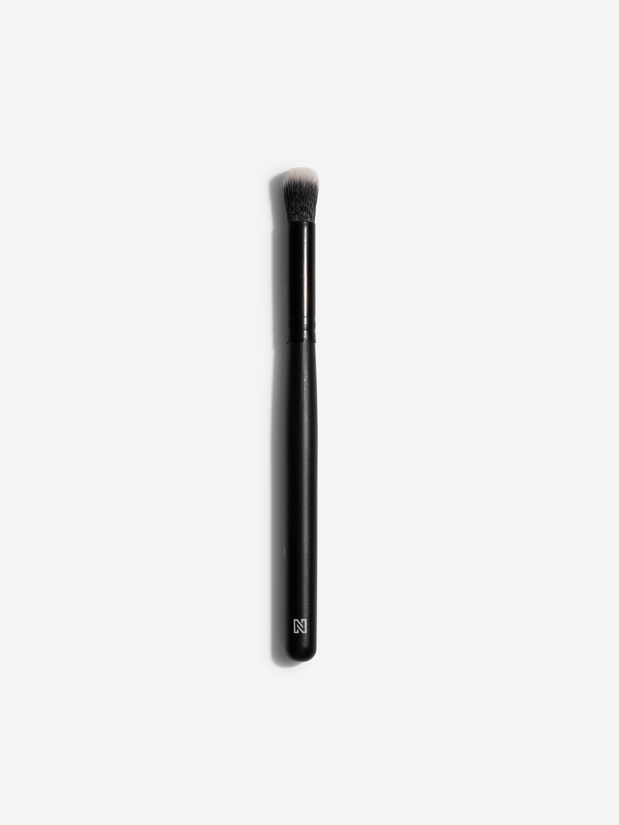 EYESHADOW CONTOUR BRUSH