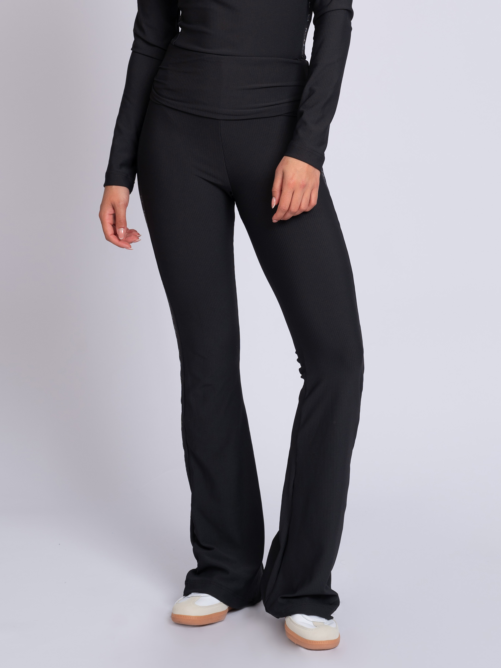 Ribbed flared leggings with folded waist edge 