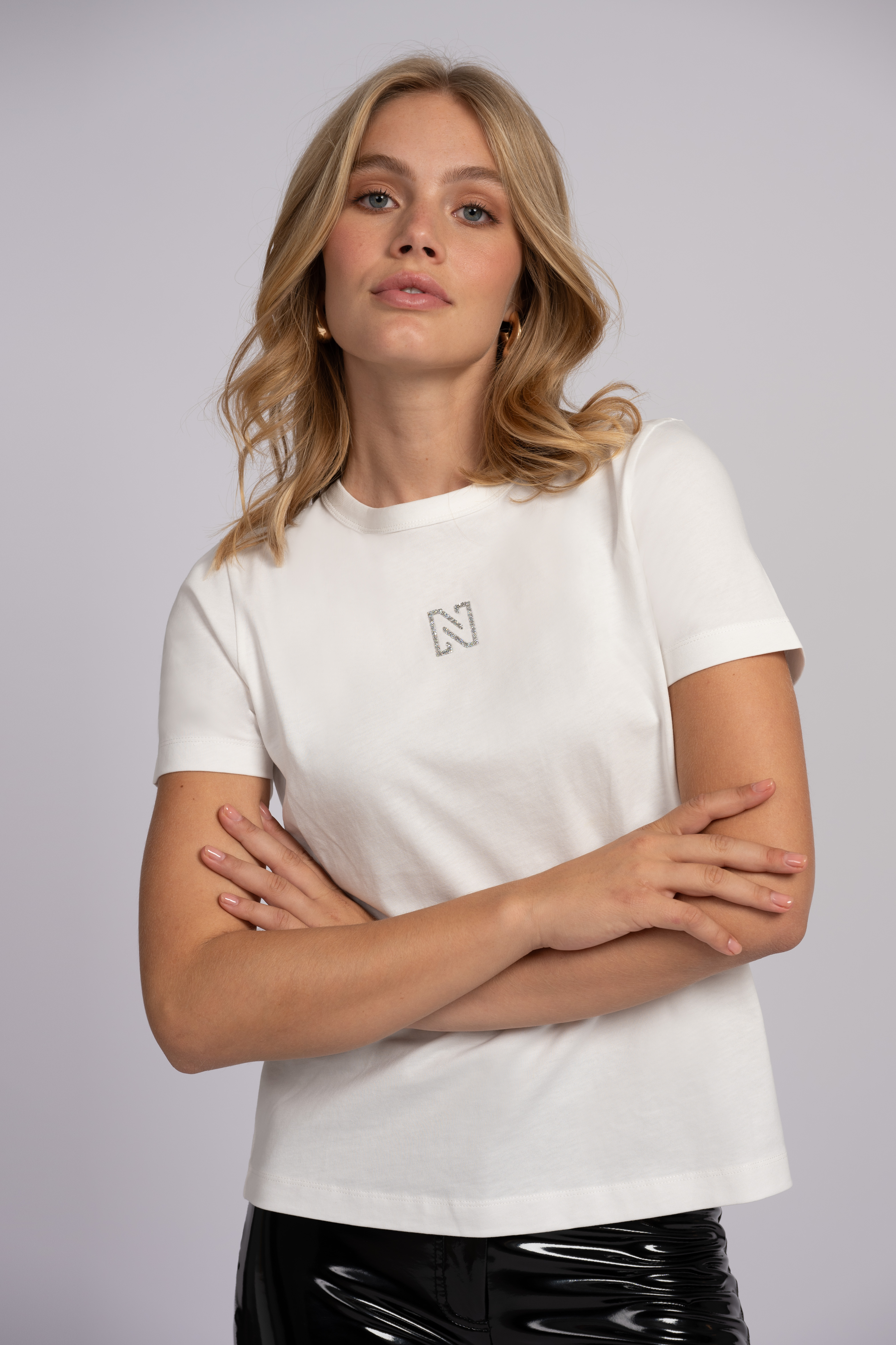 T-shirt with logo of Swarovski stones