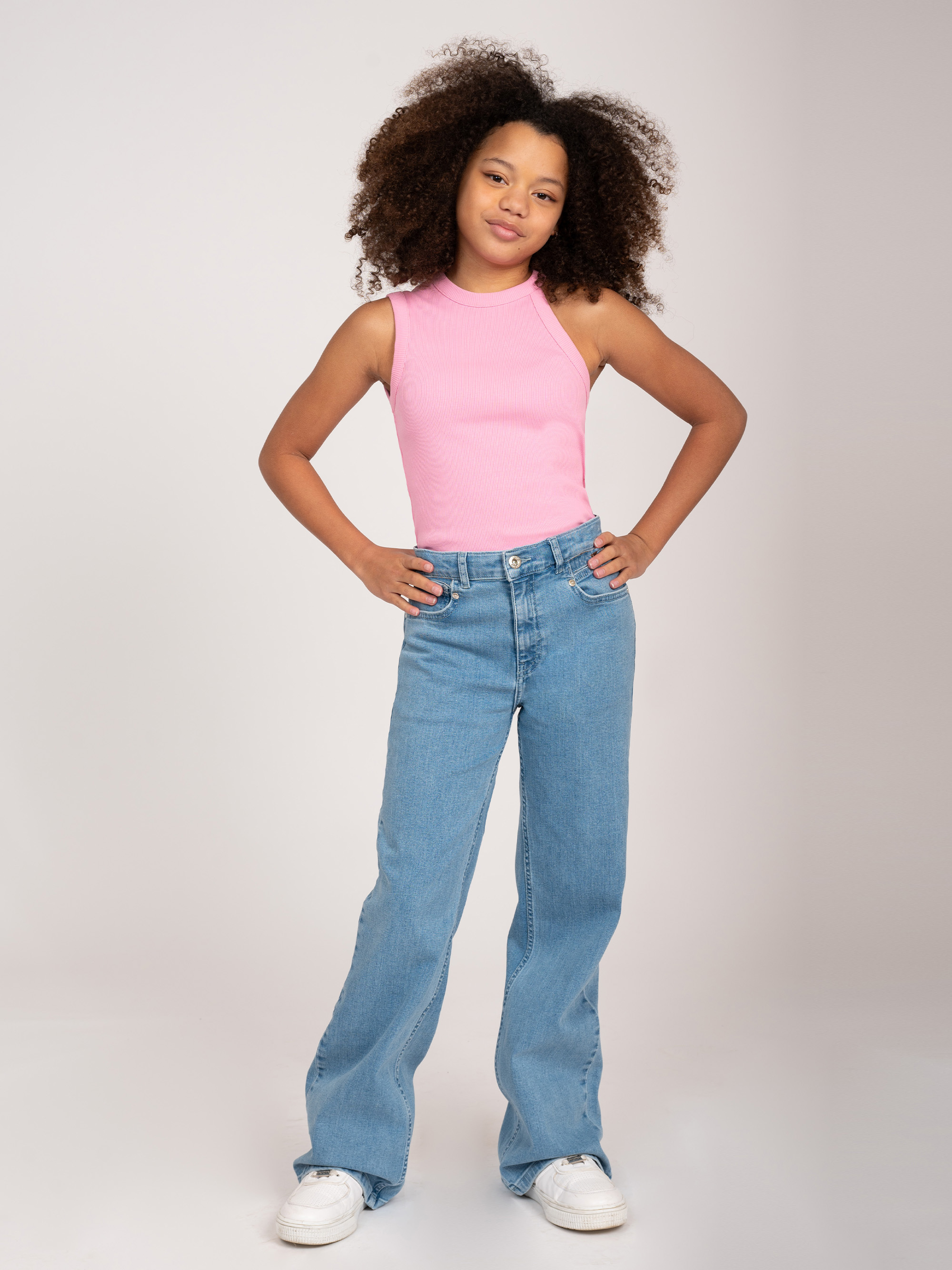 Mid rise flared jeans