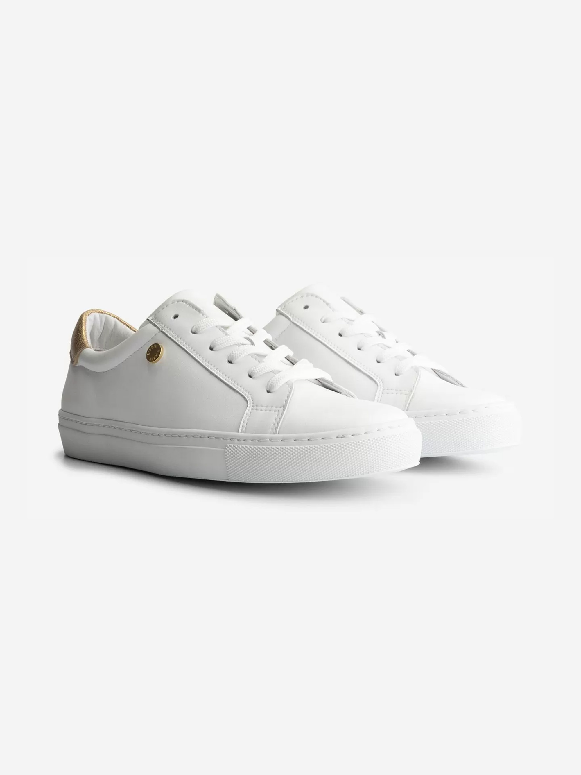 Sneaker met goud detail 