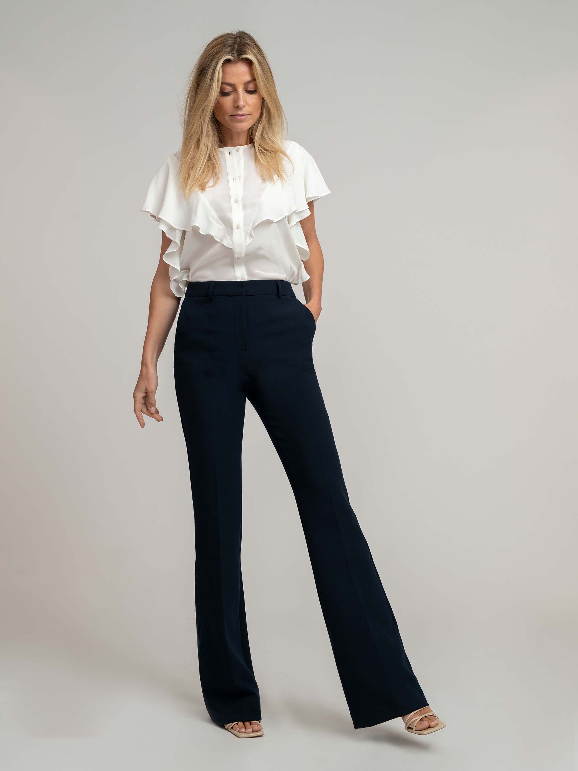 Flared trousers with high rise