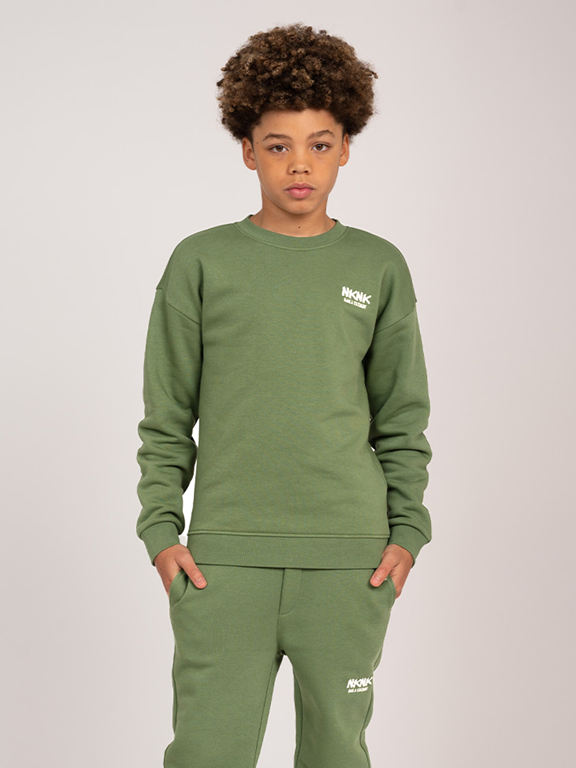 Sweatshirt with embroidery logo
