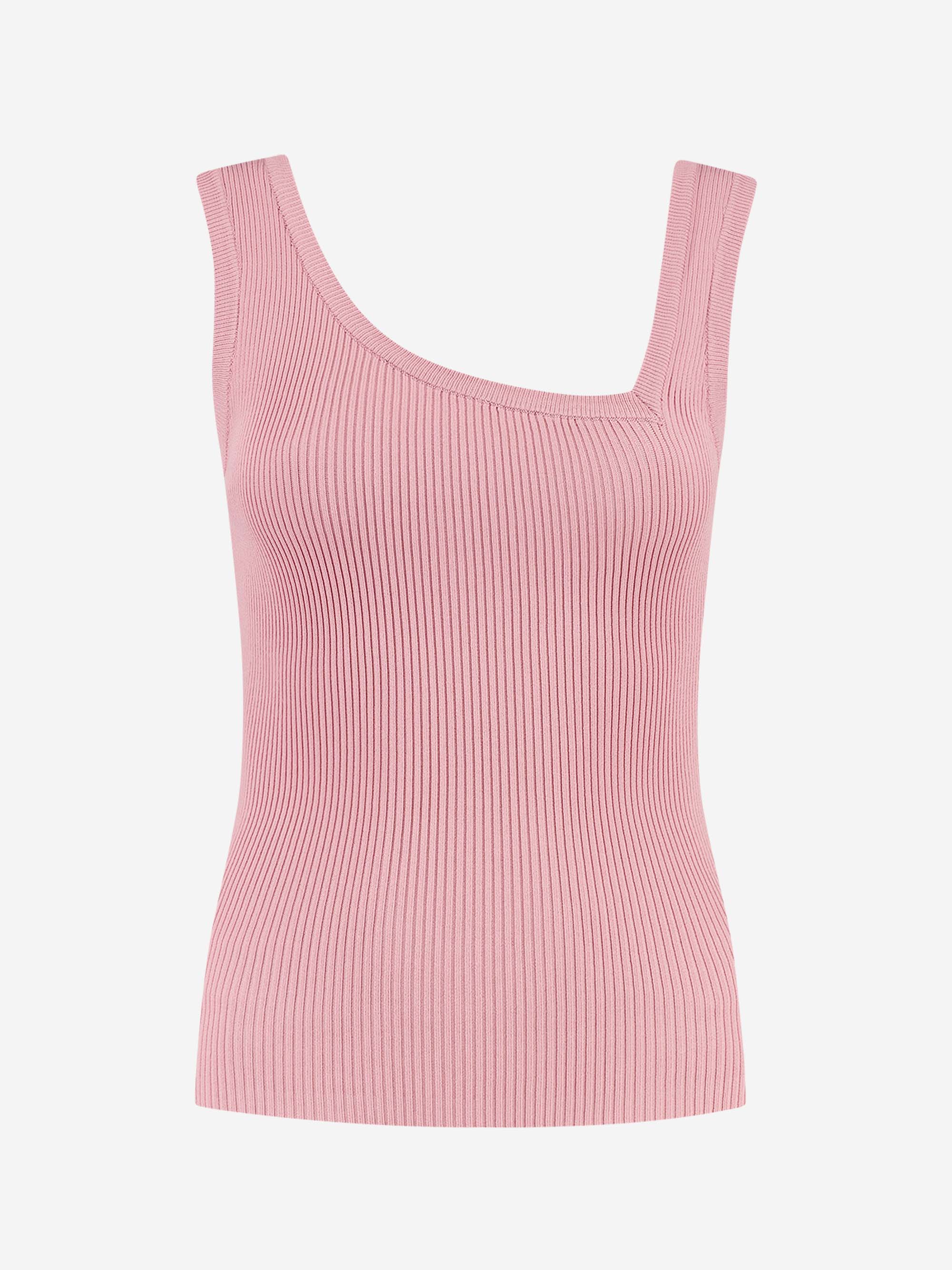 Fitted top with asymmetric straps