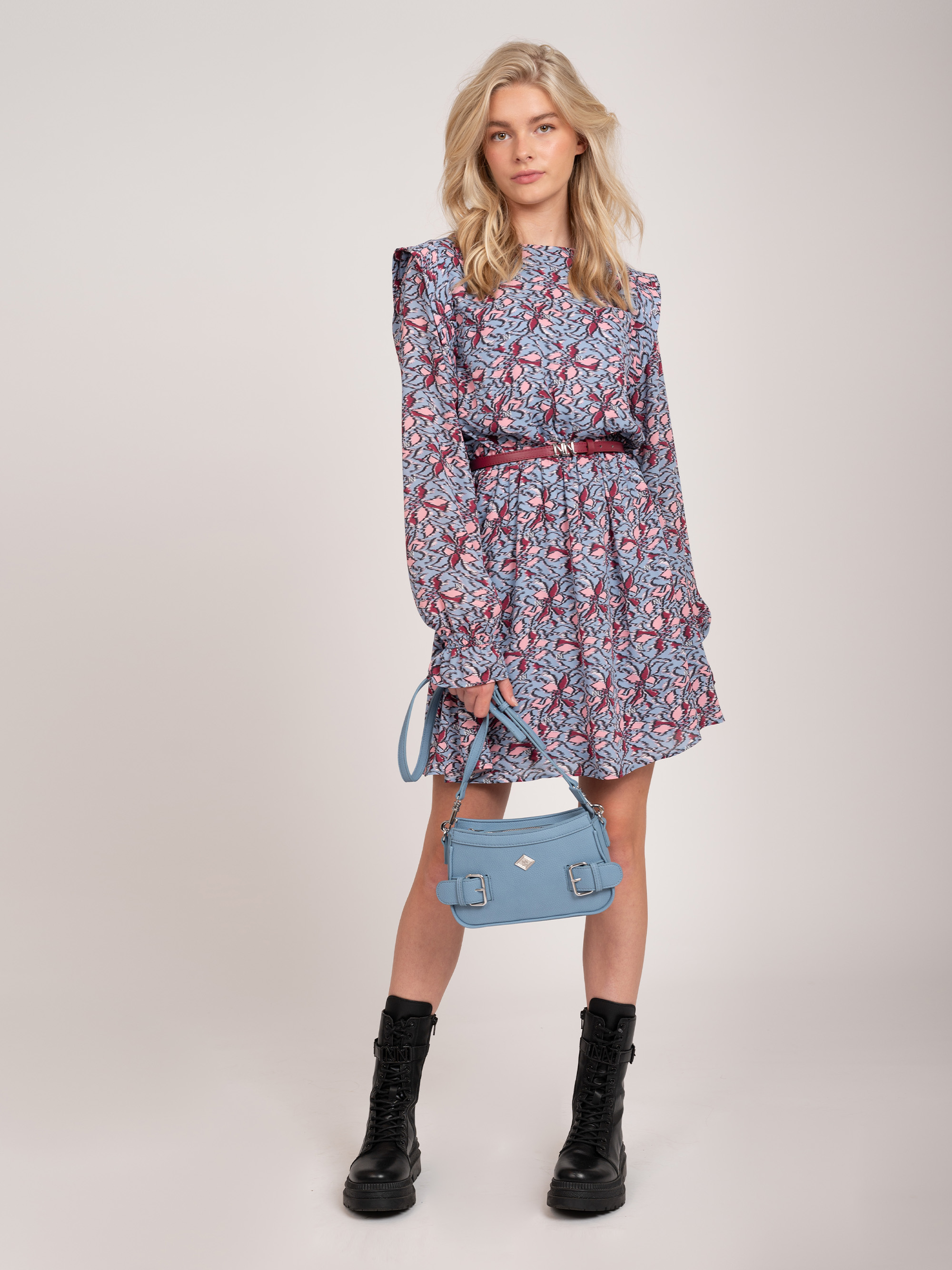 Jurk met logo patroon